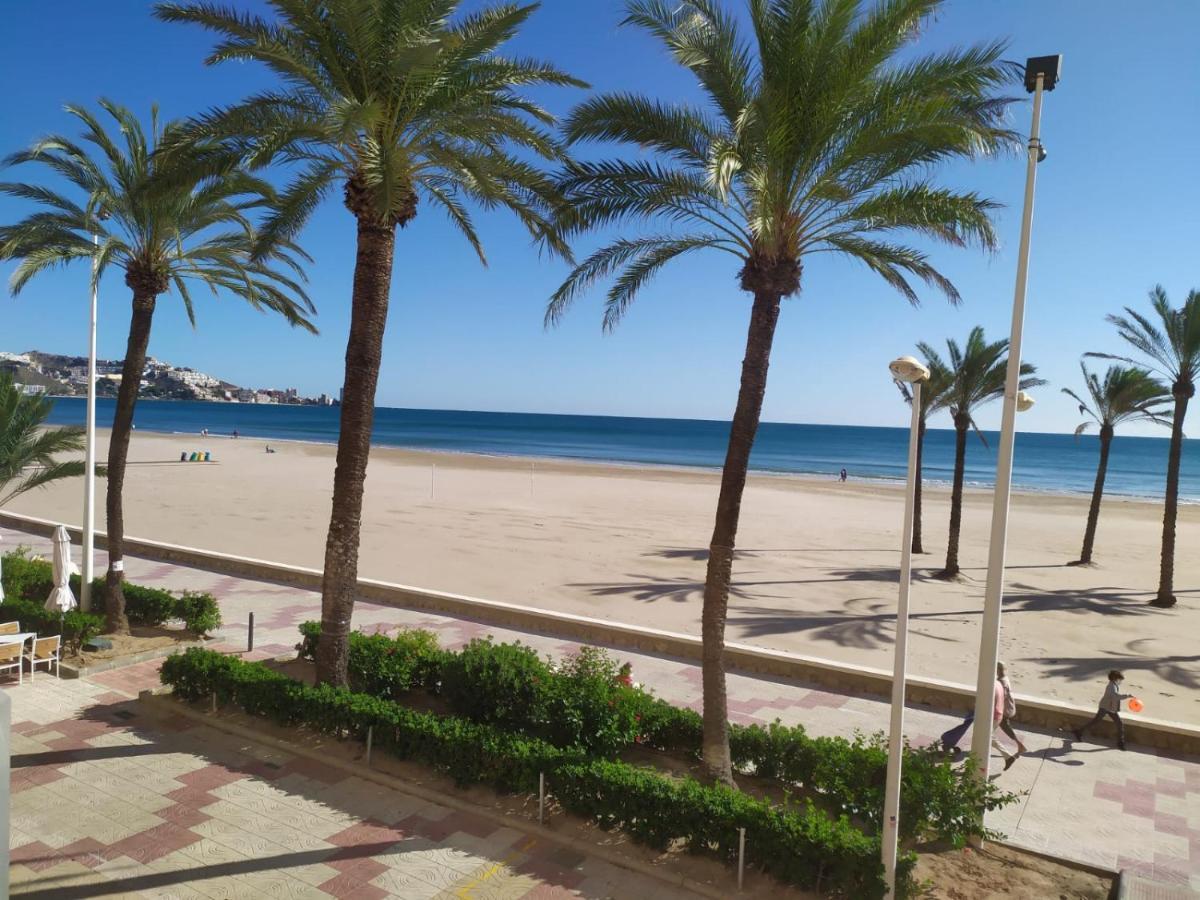 Apartamento NUEVO, Primerísima línea con Wifi y Parking gratis en Playa San Antonio Cullera Exterior foto
